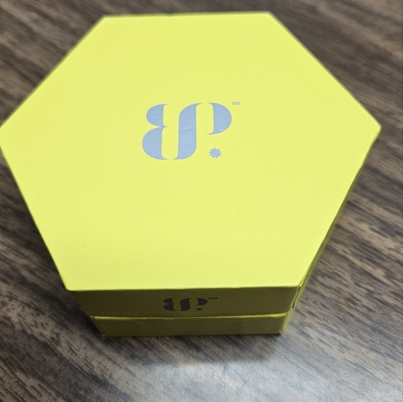 Bomb Party (BP) Amethyst Cubic Zirconia Rhodium Plating Earrings. - Picture 3 of 4